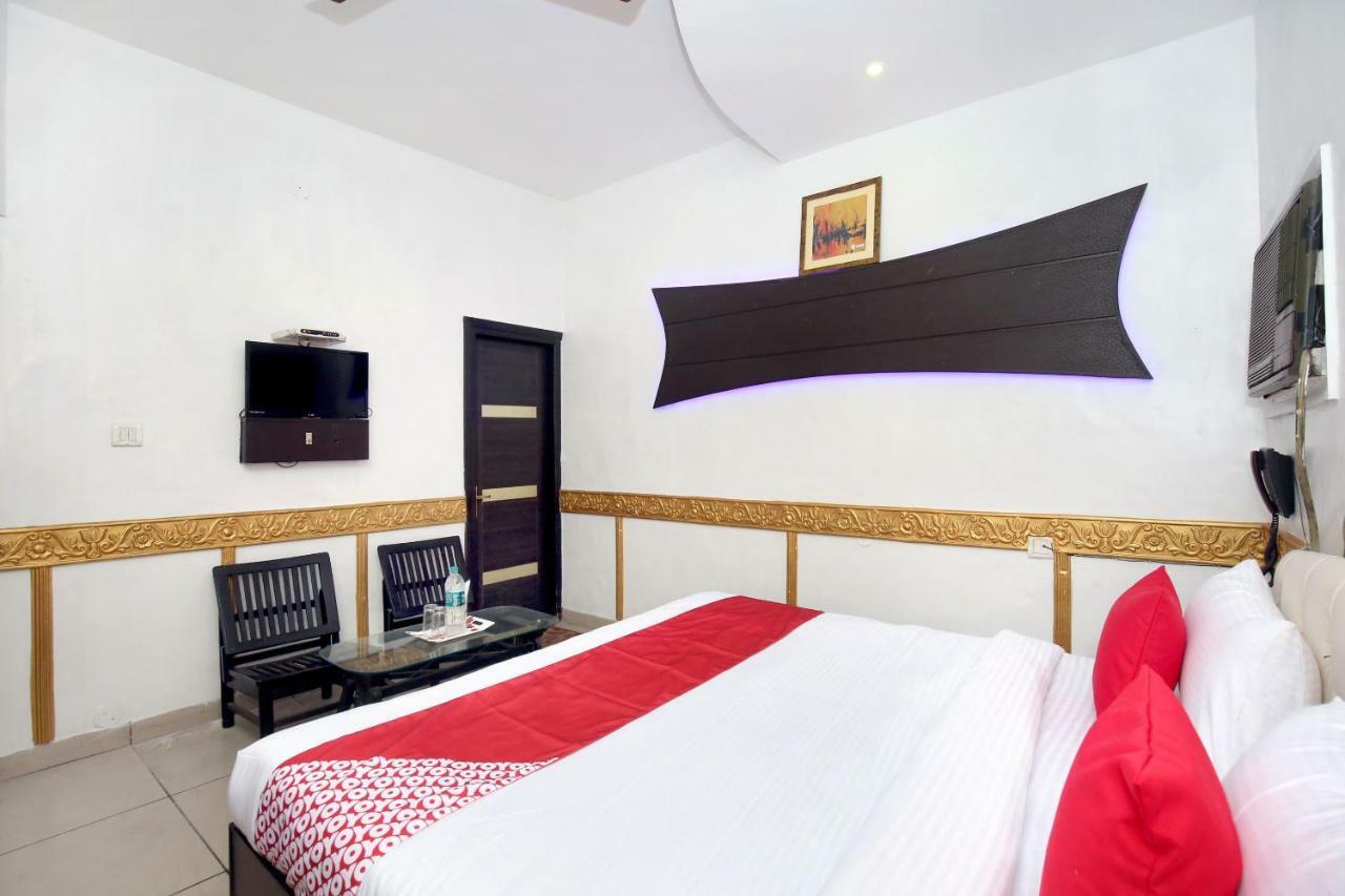 Oyo 5884 Amante Hotel Chandigarh Exterior photo
