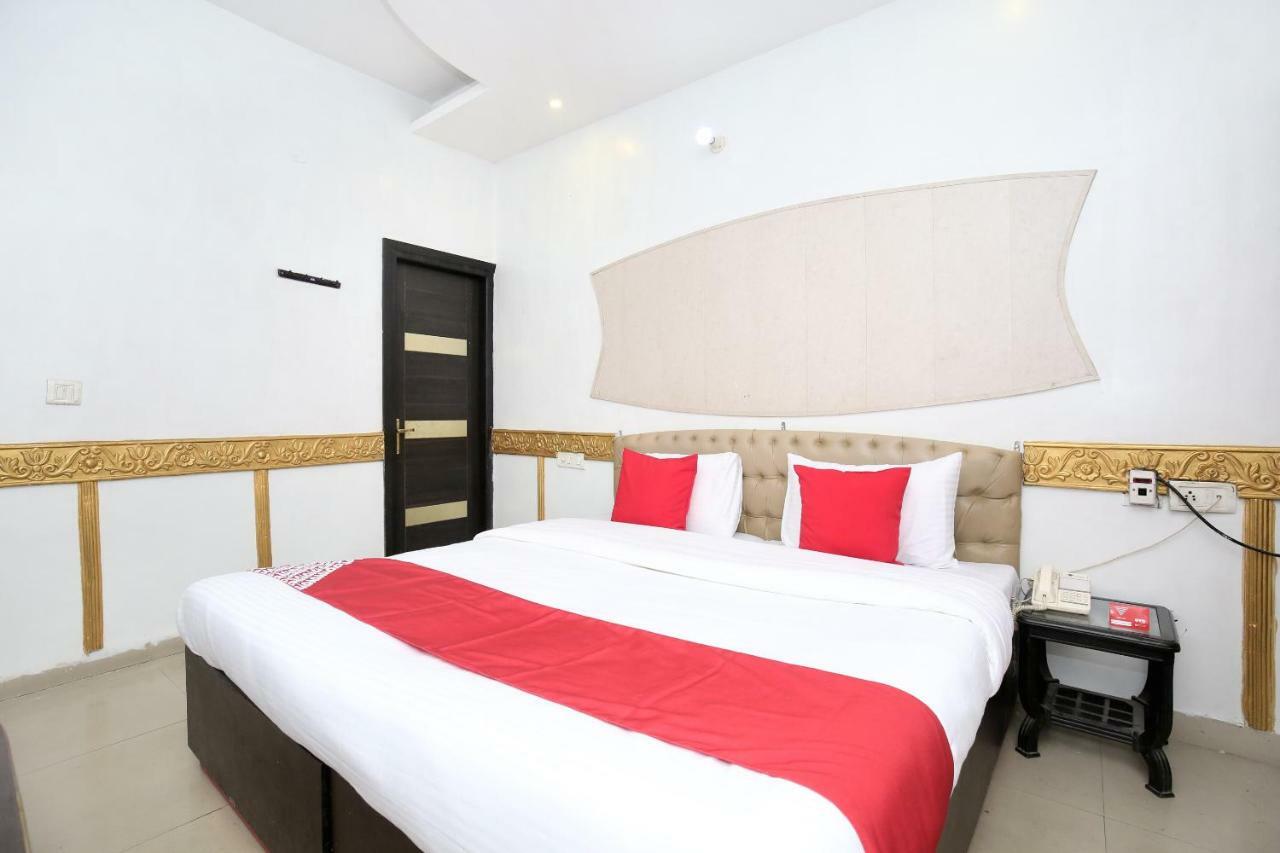 Oyo 5884 Amante Hotel Chandigarh Exterior photo